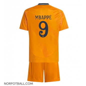 Billige Fotballdrakt Real Madrid Kylian Mbappe #9 Replika Bortedraktsett Barn 2024-25 Kortermet (med bukser)